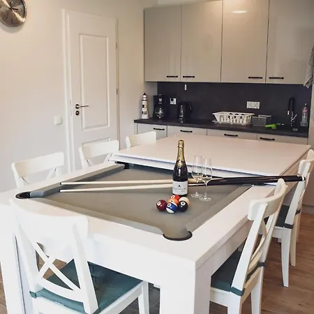 Apartment Wrzosowa Debki