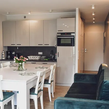 Apartment Wrzosowa Debki