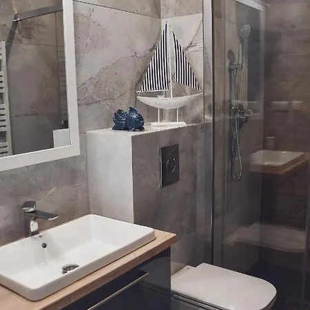 Apartment Wrzosowa Debki