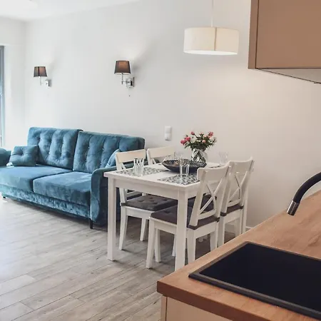 Apartment Wrzosowa Debki